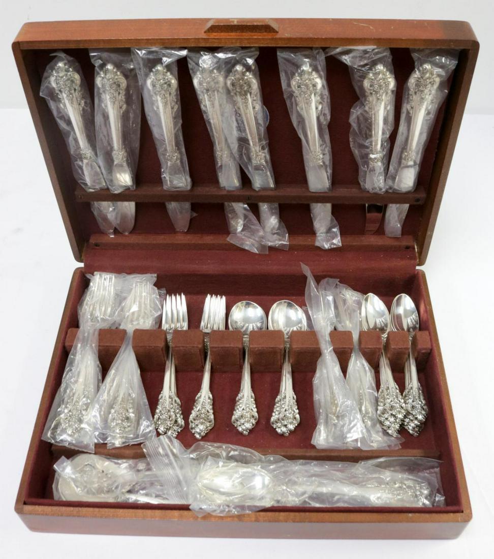 60 Wallace "Grande Baroque" Dinner Sterling Flatware: 60 Pc. Wallace "Grande Baroque" Dinner Size Sterling Silver Flatware Set. Service for 8, this set contains 8 dinner forks - 8", 8 salad forks, 16 tea spoons, 8 soup spoons, 8 butter spreaders, 8 dinne