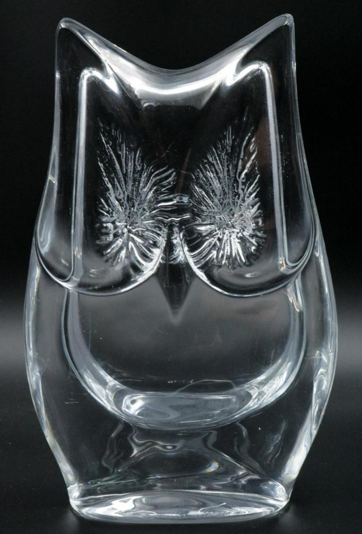 Daum France Crystal Owl Sculpture: Daum France Crystal Owl Sculpture. Measures - 9 1/2" high x 6" wide.