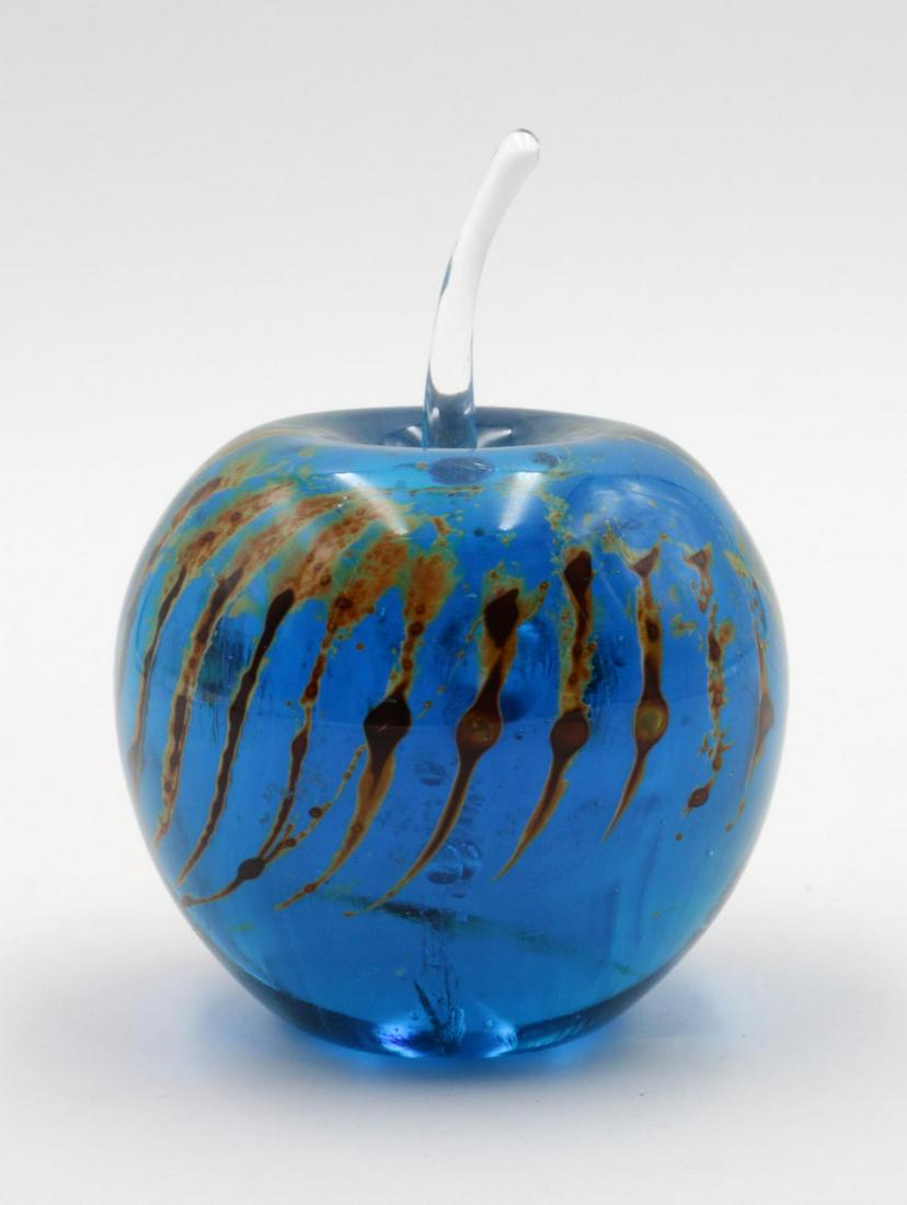 Signed Mdina Art Glass Apple Paperweight: Signed Mdina (Michael Harris) Studio Art Glass Apple Paperweight. Measures - 3 3/4" high.