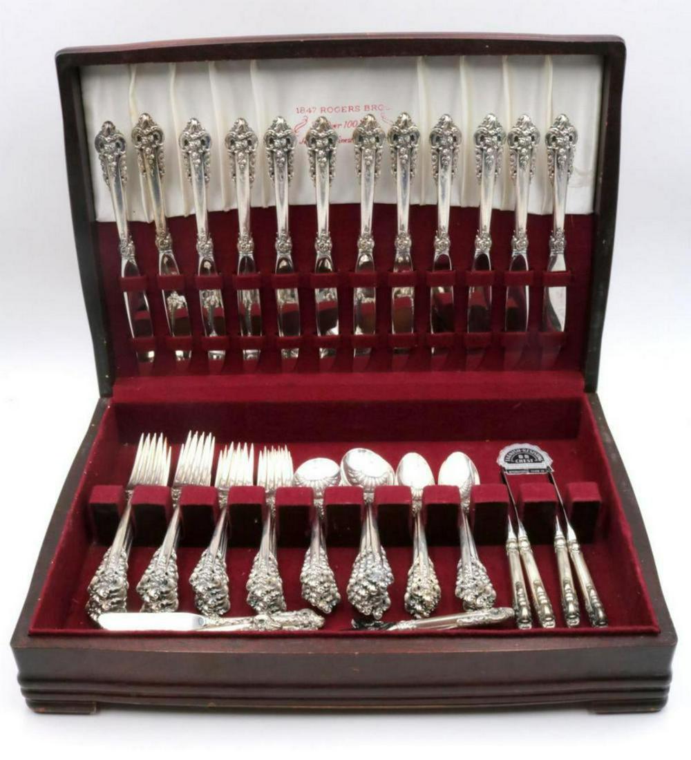 72 Wallace "Grande Baroque" Sterling Flatware Set: 72 Pc. Wallace "Grande Baroque" Sterling Silver Flatware Set. Service for 12, this set contains 12 forks - 7 1/2", 12 knives - 9", 12 butter spreaders, 12 salad forks, 12 tea spoons and 12 cream soup 
