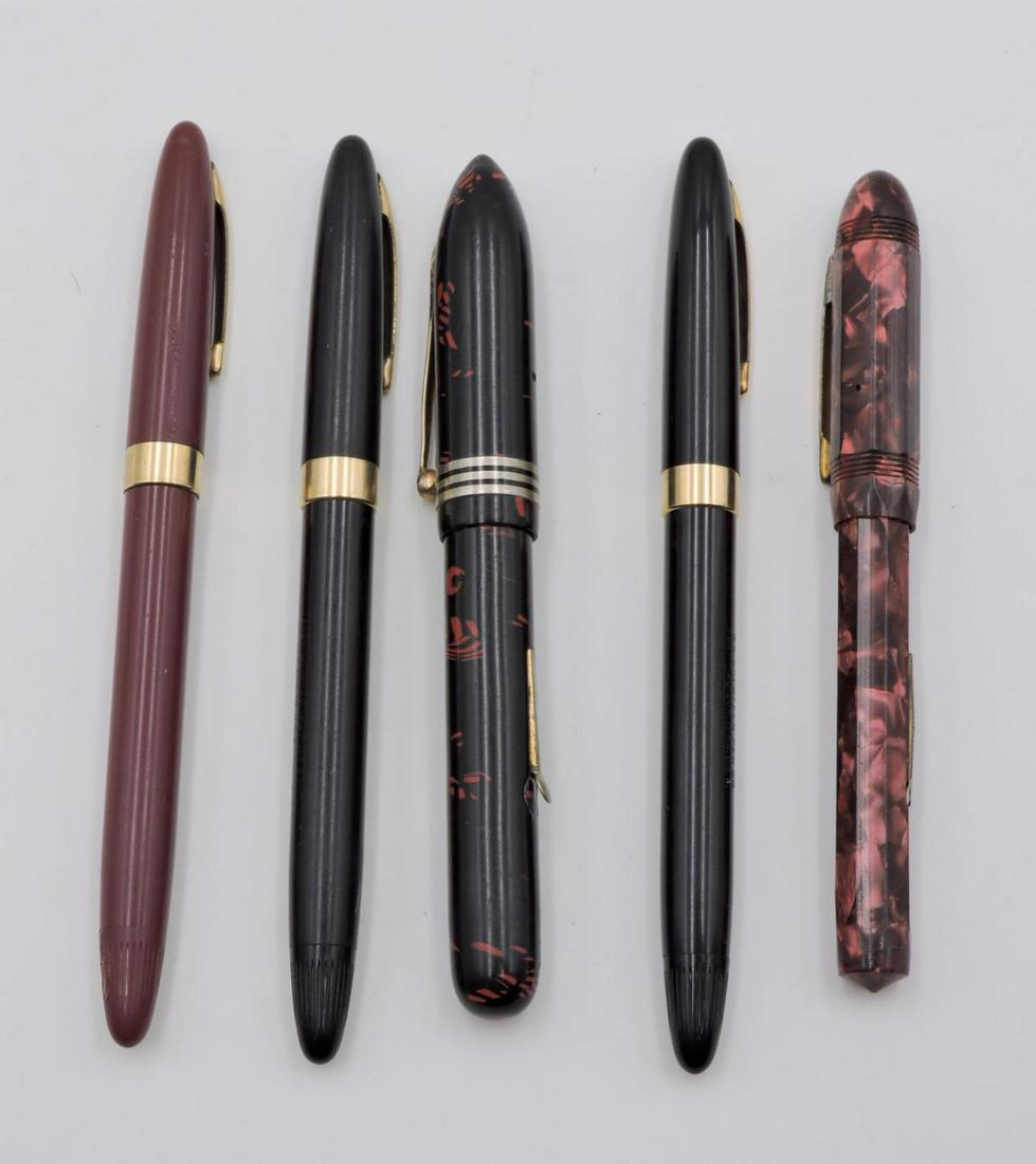 Lot of Vintage 5 Pens: Lot of Vintage 5 Pens. Two with 14kt nibs, one with palladium silver nib.