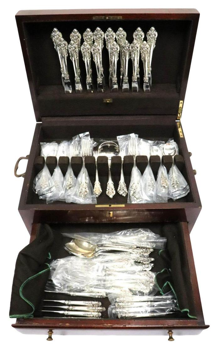 78 Wallace "Grande Baroque" Dinner Size Flatware Set: 78 Pc. Wallace "Grande Baroque" Dinner Size Sterling Silver Flatware Set. Service for 8, set contains 8 dinner knives – 9 ½”, 8 dinner forks – 7 7/8”, 8 tea spoons, 8 salad forks, 8 hollow ha