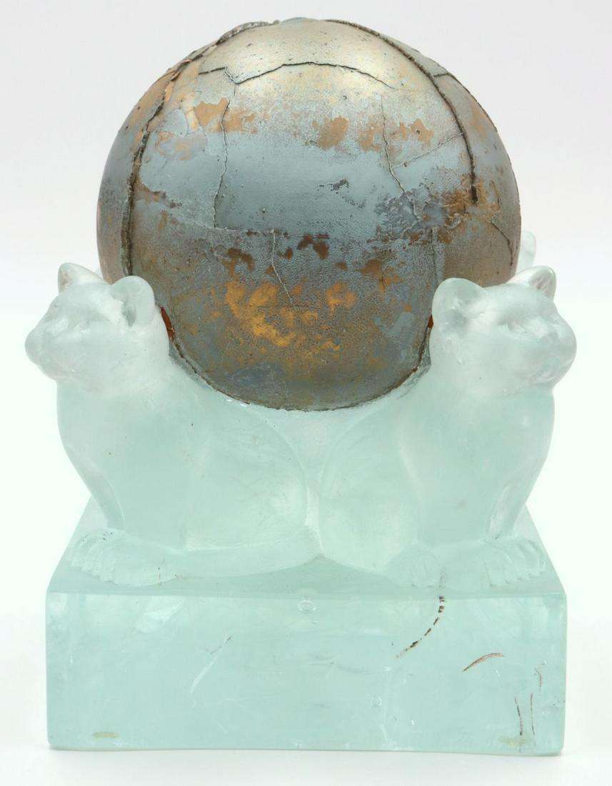 Signed Art Glass Cats Sculpture: Signed Art Glass Cats Sculpture. Illegible signature. Dated 1998. Measures - 8" high x 6" wide.