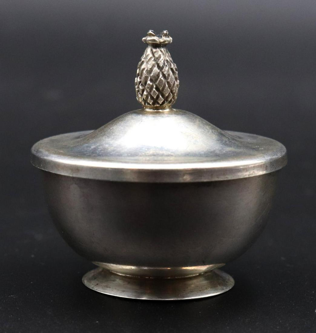 Sterling Silver Covered Salt Cellar: Sterling Silver Covered Salt Cellar. Measures approx. - 1 3/4" high x 1 5/8" wide. Weight - 31.7 grams.