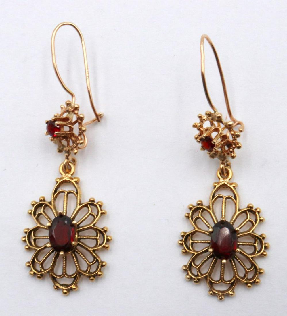 14Kt Yellow Gold & Garnet Earrings (1 of 2)