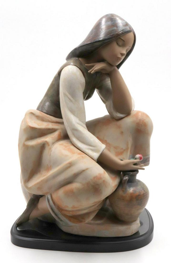 Lladro "Classic Water Carrier" #3525 Porcelain (1 of 2)