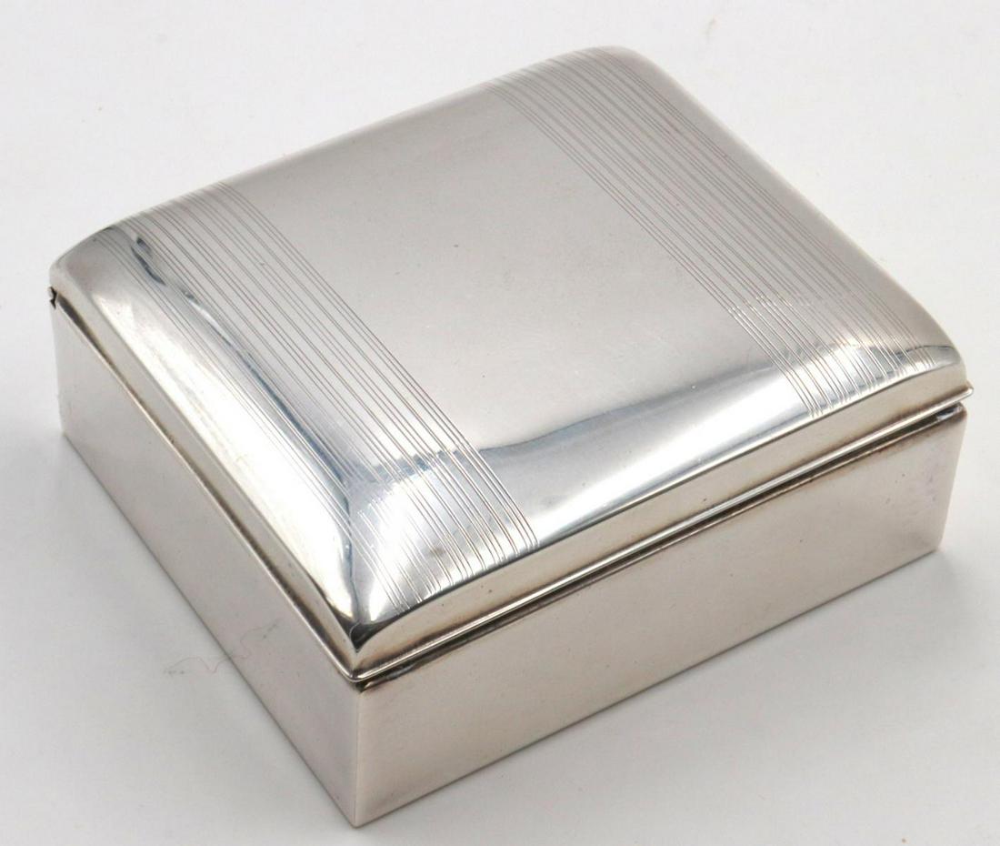 Victorian Sterling Silver Dresser Box (1 of 3)
