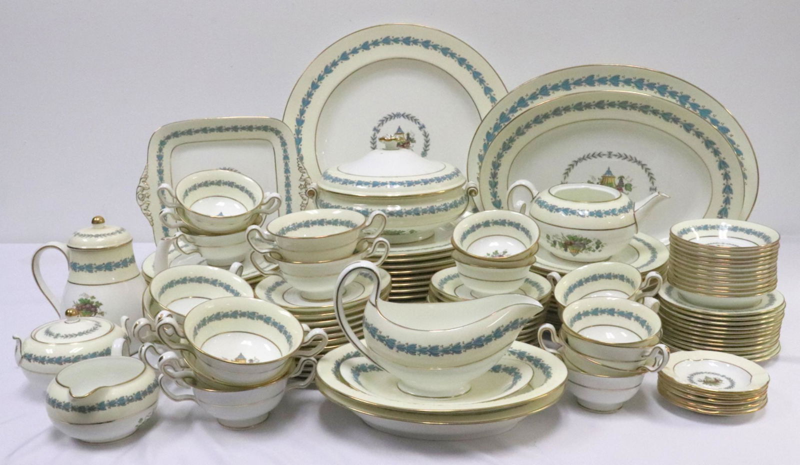124 Pc. Wedgwood "Appledore" China Set (1 of 7)