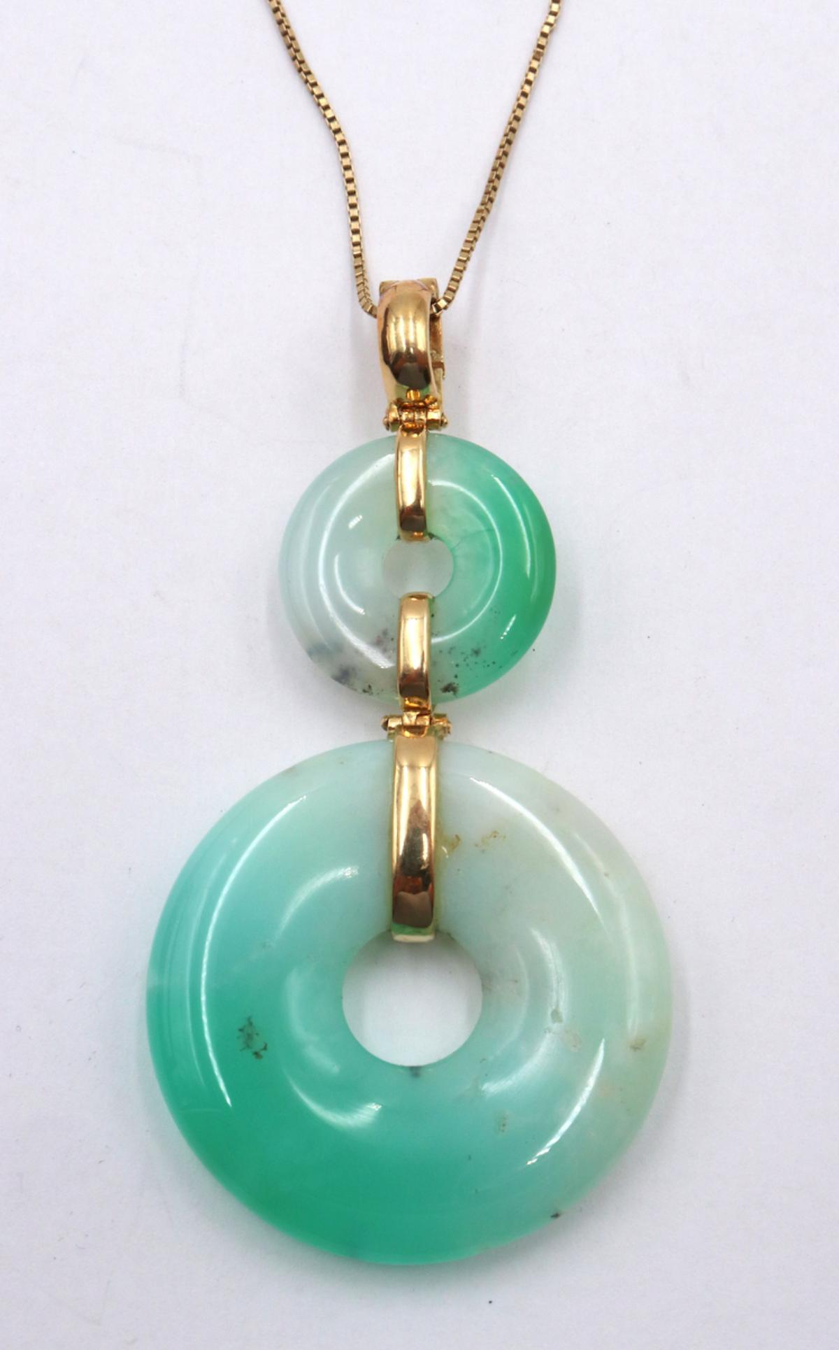 18Kt Yellow Gold & Jade Pendant w/ Necklace (1 of 3)