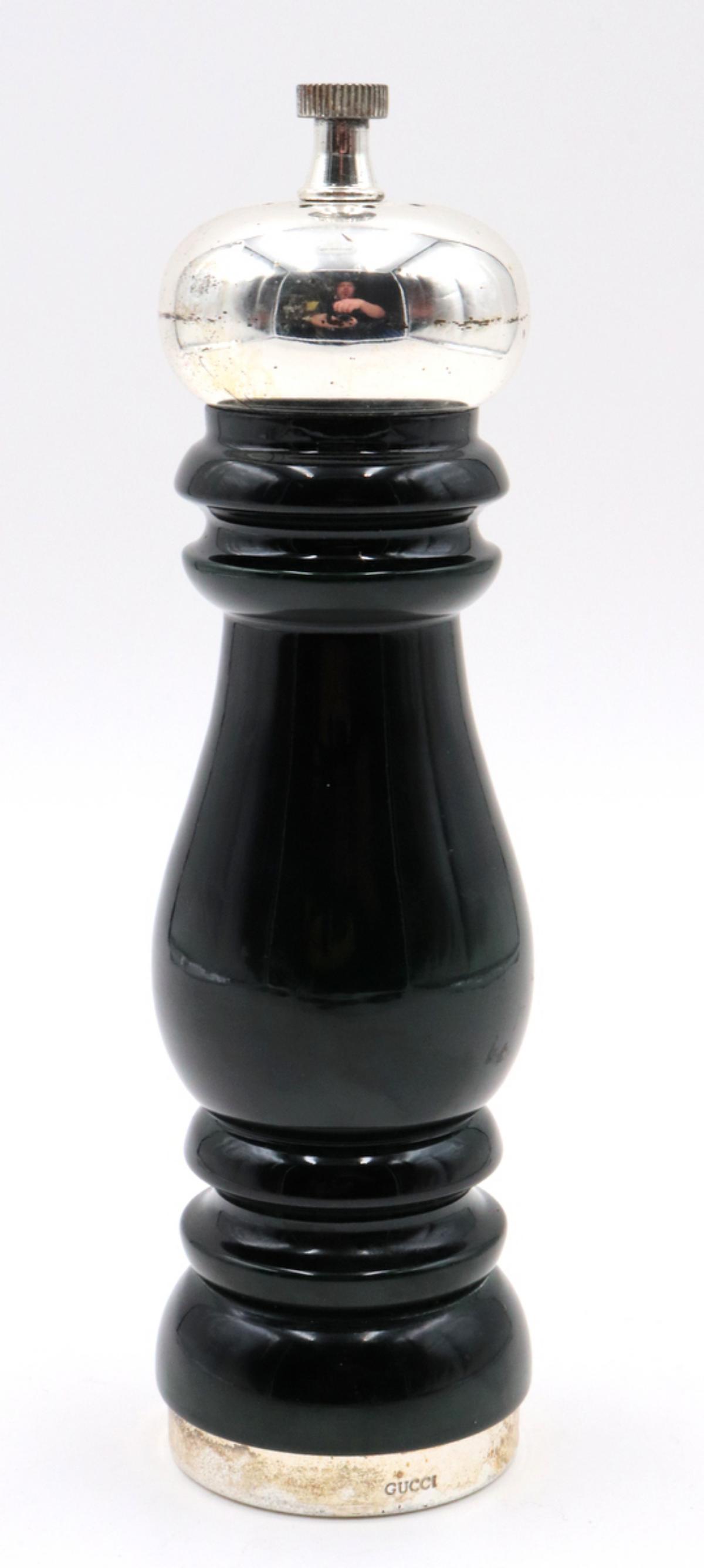 Vintage Gucci Peppermill: Vintage Gucci Peppermill. Measures approx. - 8 1/4" high.