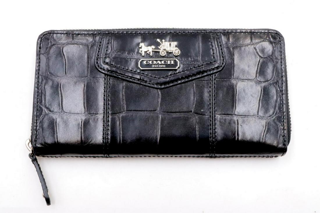 Coach Black Leather Women's Wallet (1 of 2)
