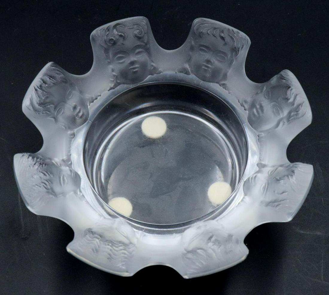 Lalique "St. Nicholas" Crystal Ashtray (1 of 2)