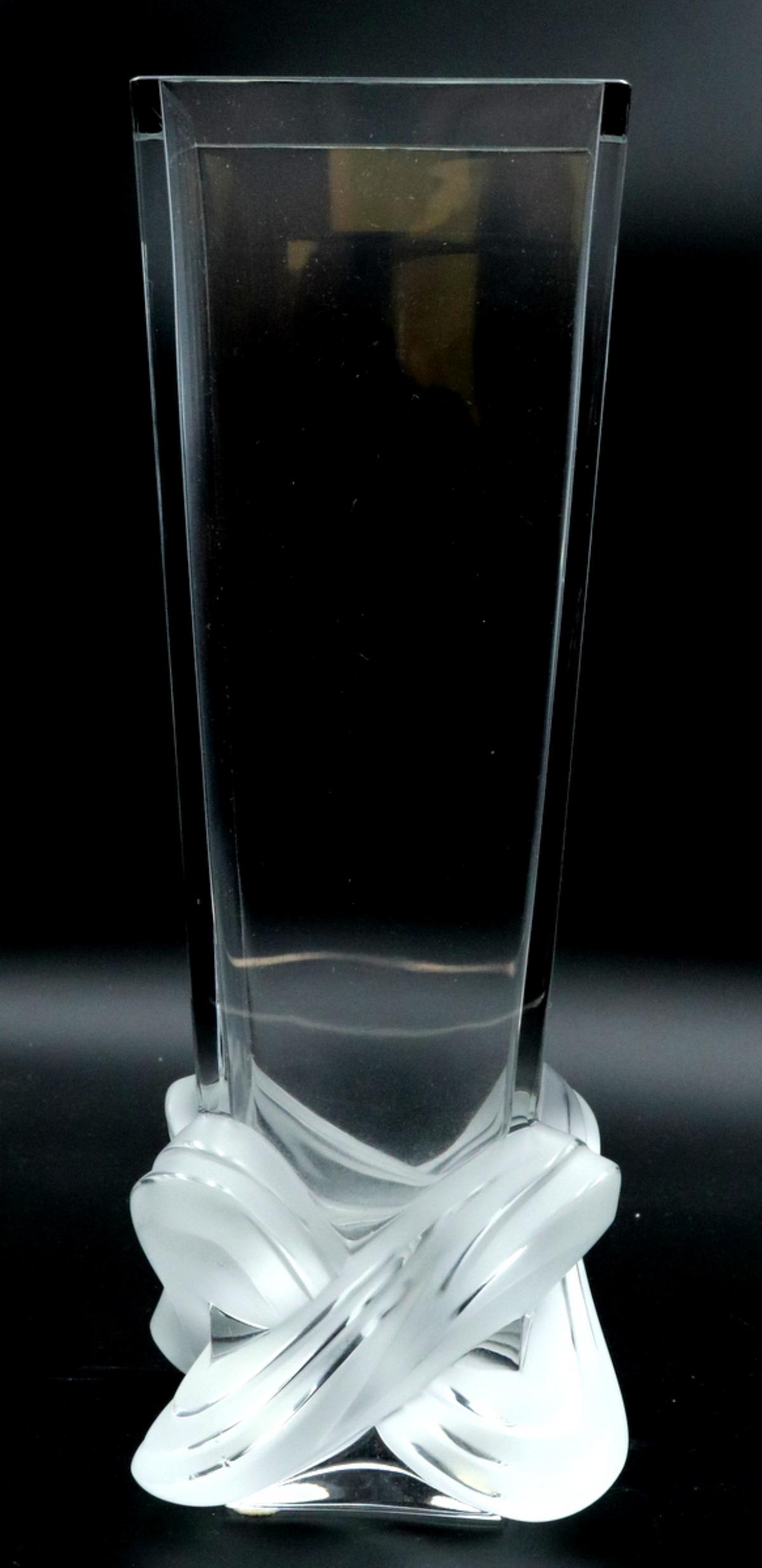 Lalique "Lucca" Crystal Flower Vase (1 of 3)