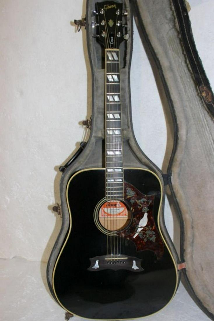 Gibson 1970's Dove Guitar (1 of 9)