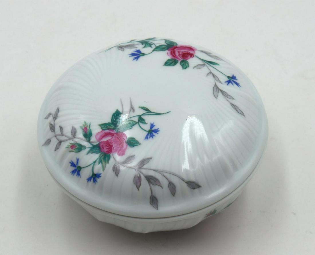 Bernardaud Limoges "Mireille" Porcelain Covered Dish: Bernardaud Limoges "Mireille" Porcelain Covered Dish. Measures approx. - 1 3/4" high x 3 1/2" diameter.