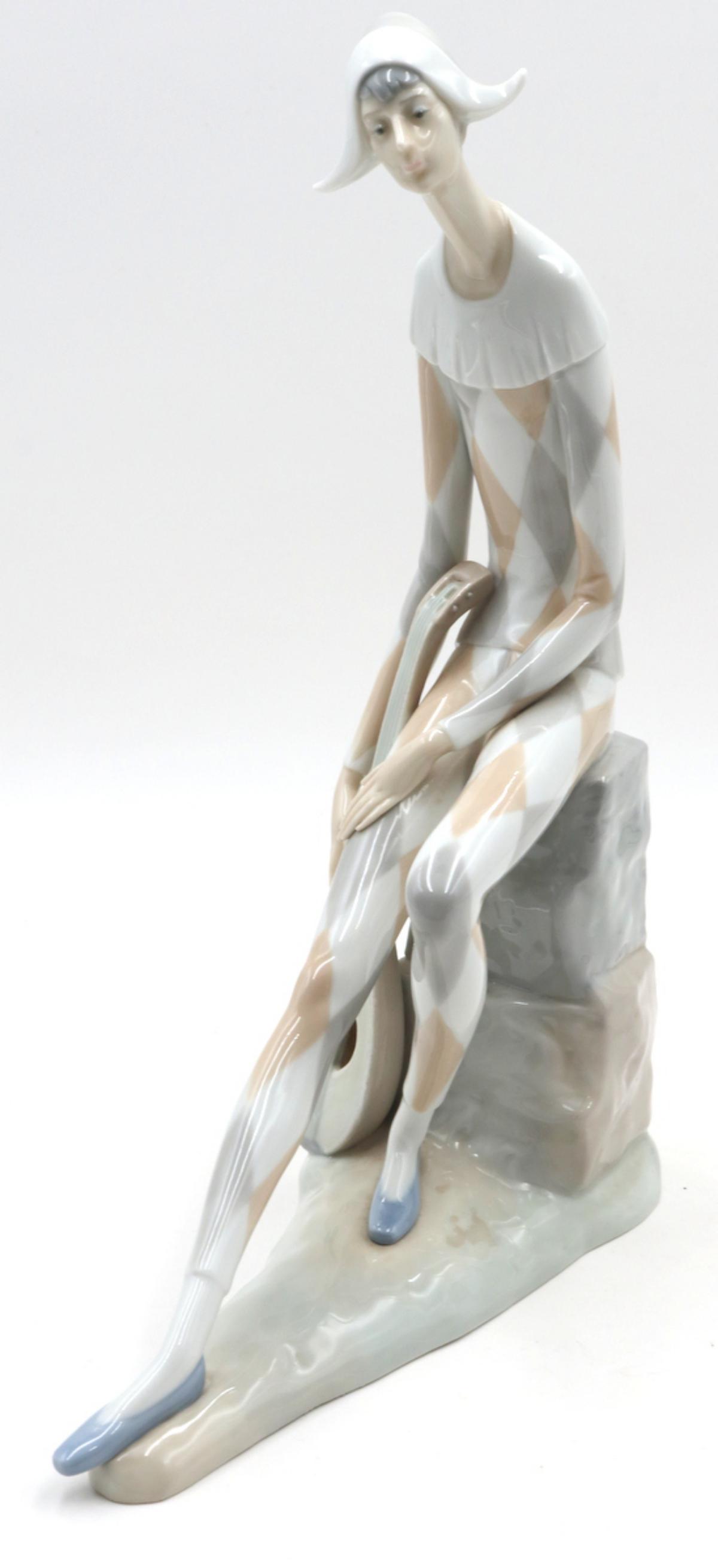 Lladro Nao "Harlequin" Porcelain Figure (1 of 2)