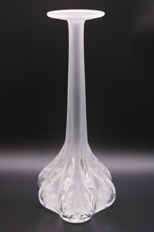 Lalique "Claude" Crystal Vase (1 of 3)