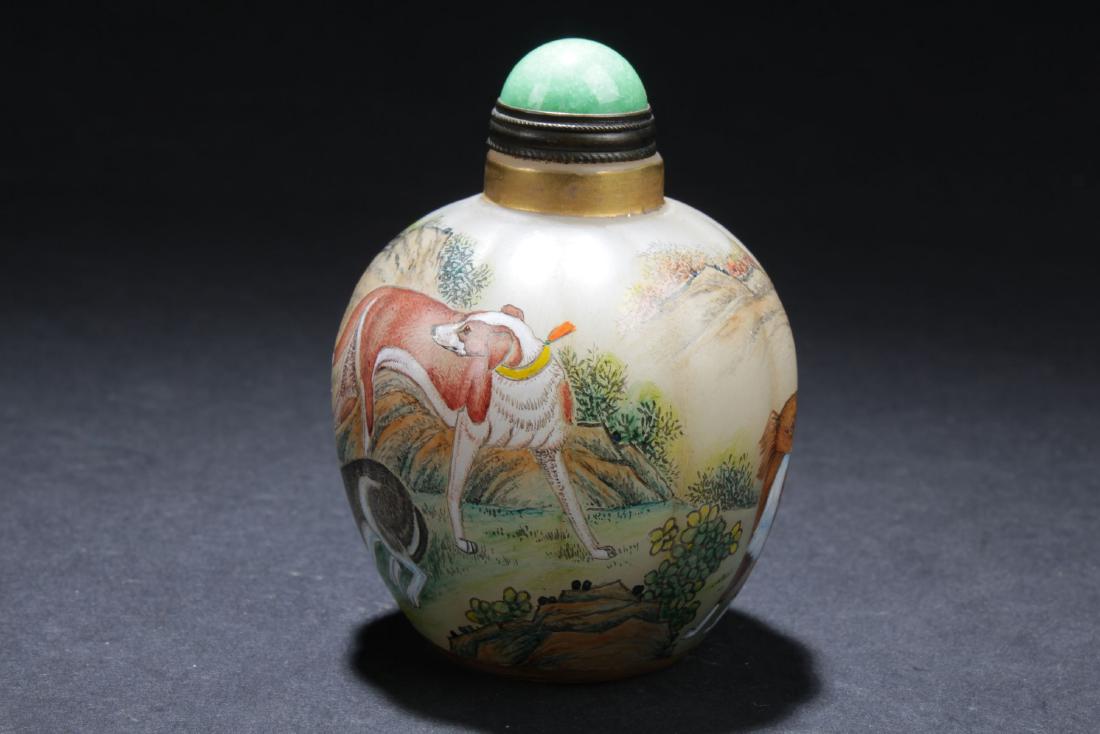 An Overlay Chinese Dog-portrait Snuff Bottle (1 of 7)