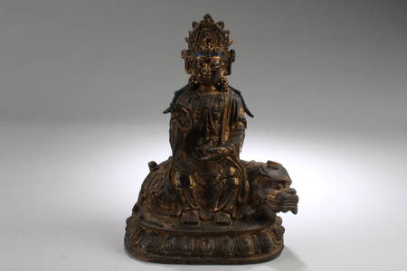 Antique Chinese Gilt Bronze Buddha Statue