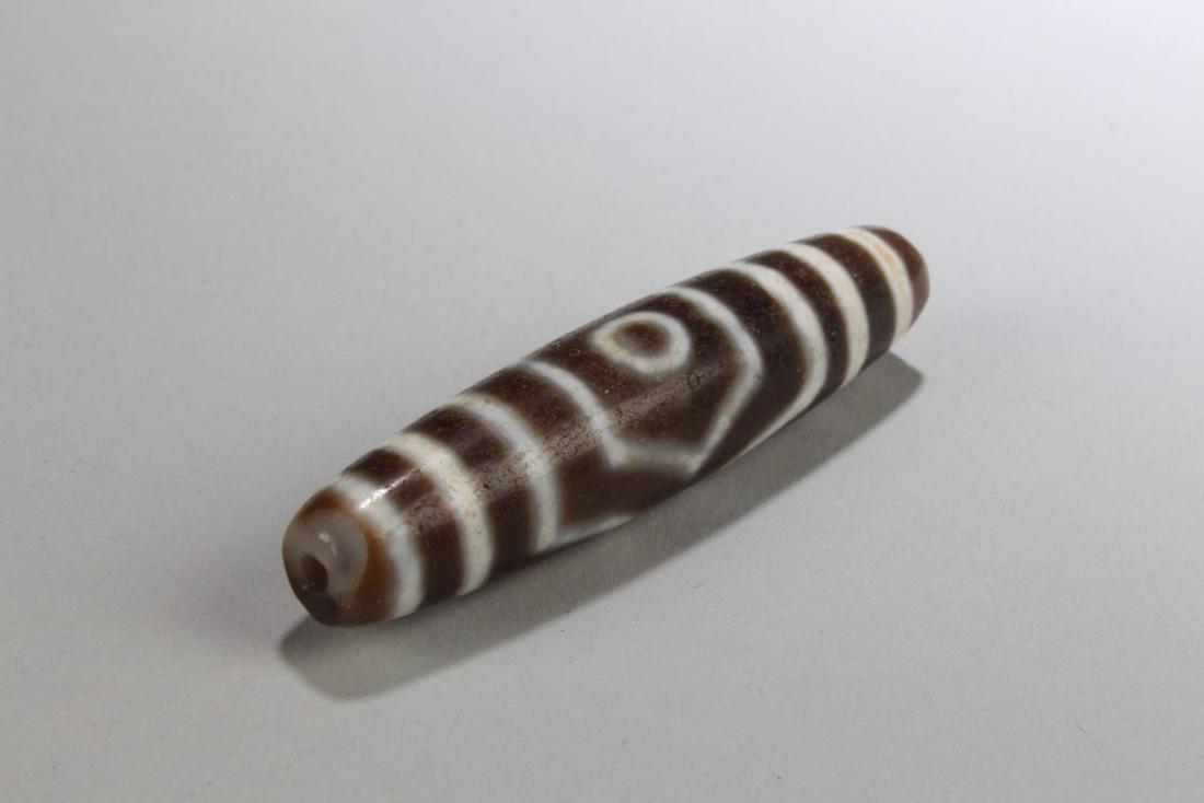 An Estate Waved Tibetan Bead (1 of 5)