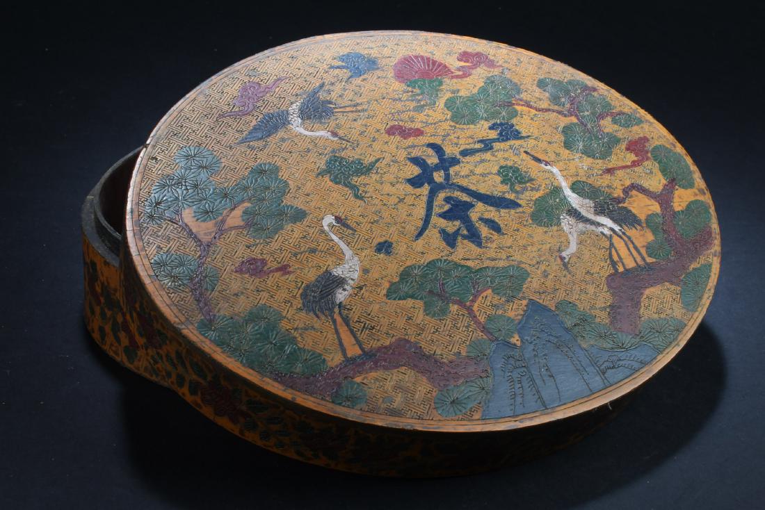 Chinese Lacquered Oval Shaped Box (1 of 6)