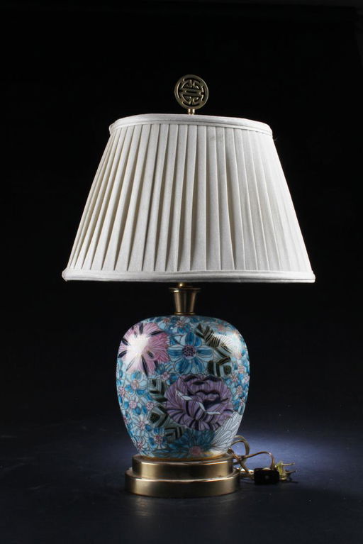 Antique Chinese Porcelain Table Lamp Feb 03 2019 Jumbo
