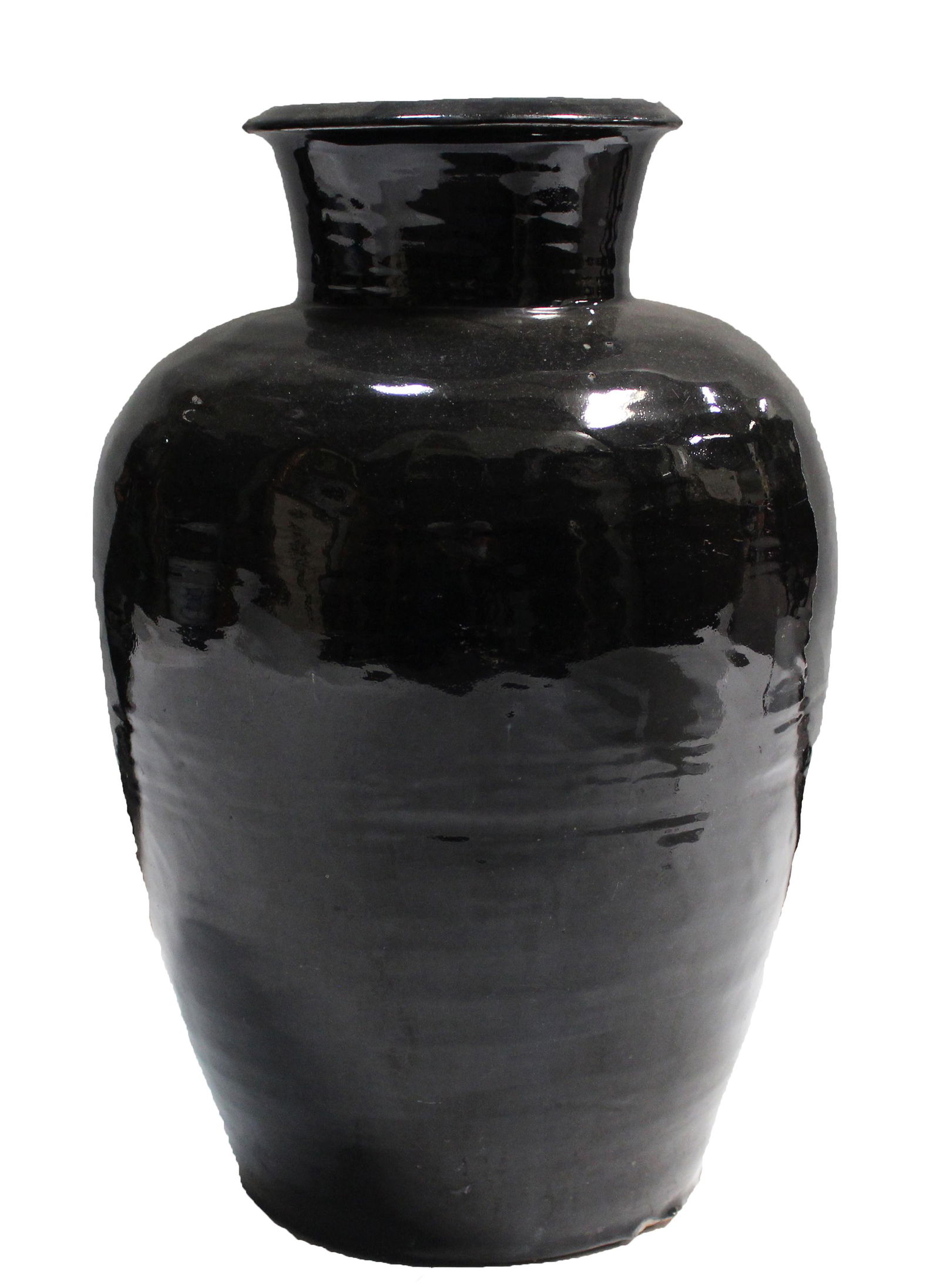 Chiense Porcelain Vase (1 of 3)