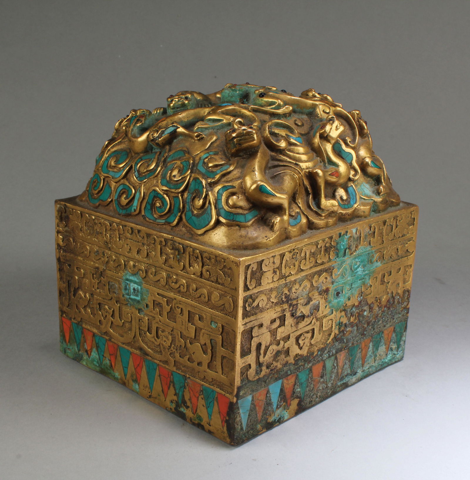 A Gilt Bronze Square Shaped Seal (1 of 5)