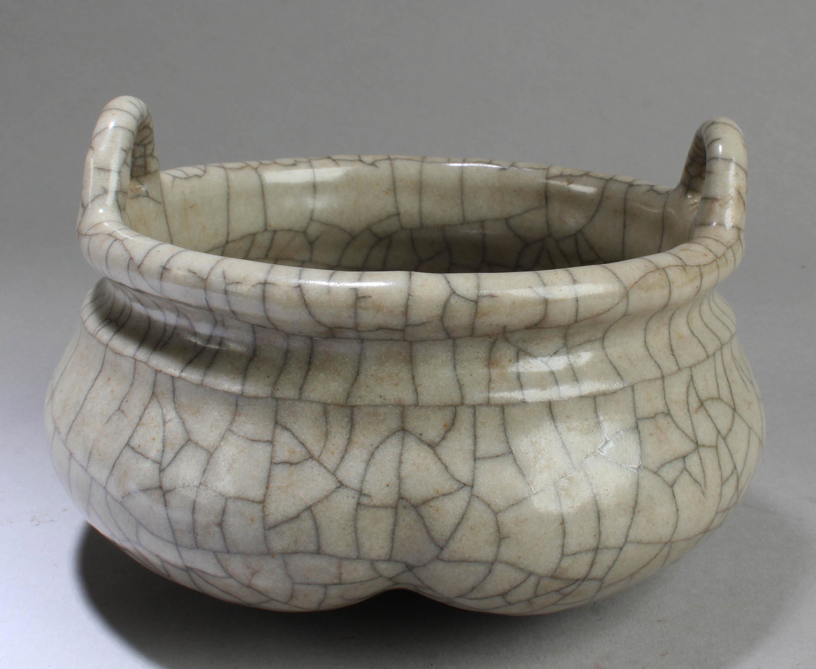 Chinese Geyao Censer With Twin Handles: Chinese Geyao Censer With Twin Handles. Diameter: 5"