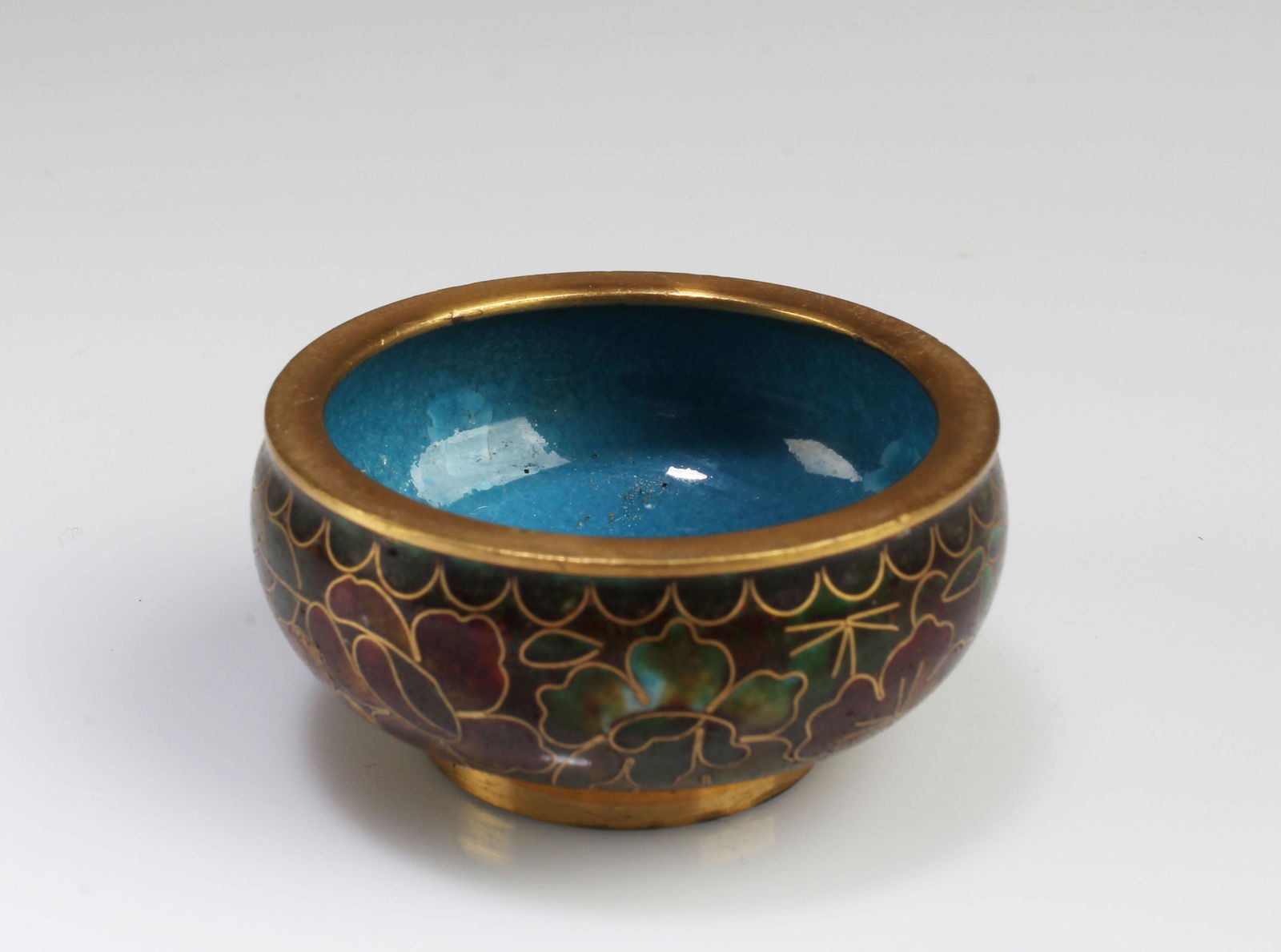 A Small Chinese Cloisonne Incense Burner (1 of 4)