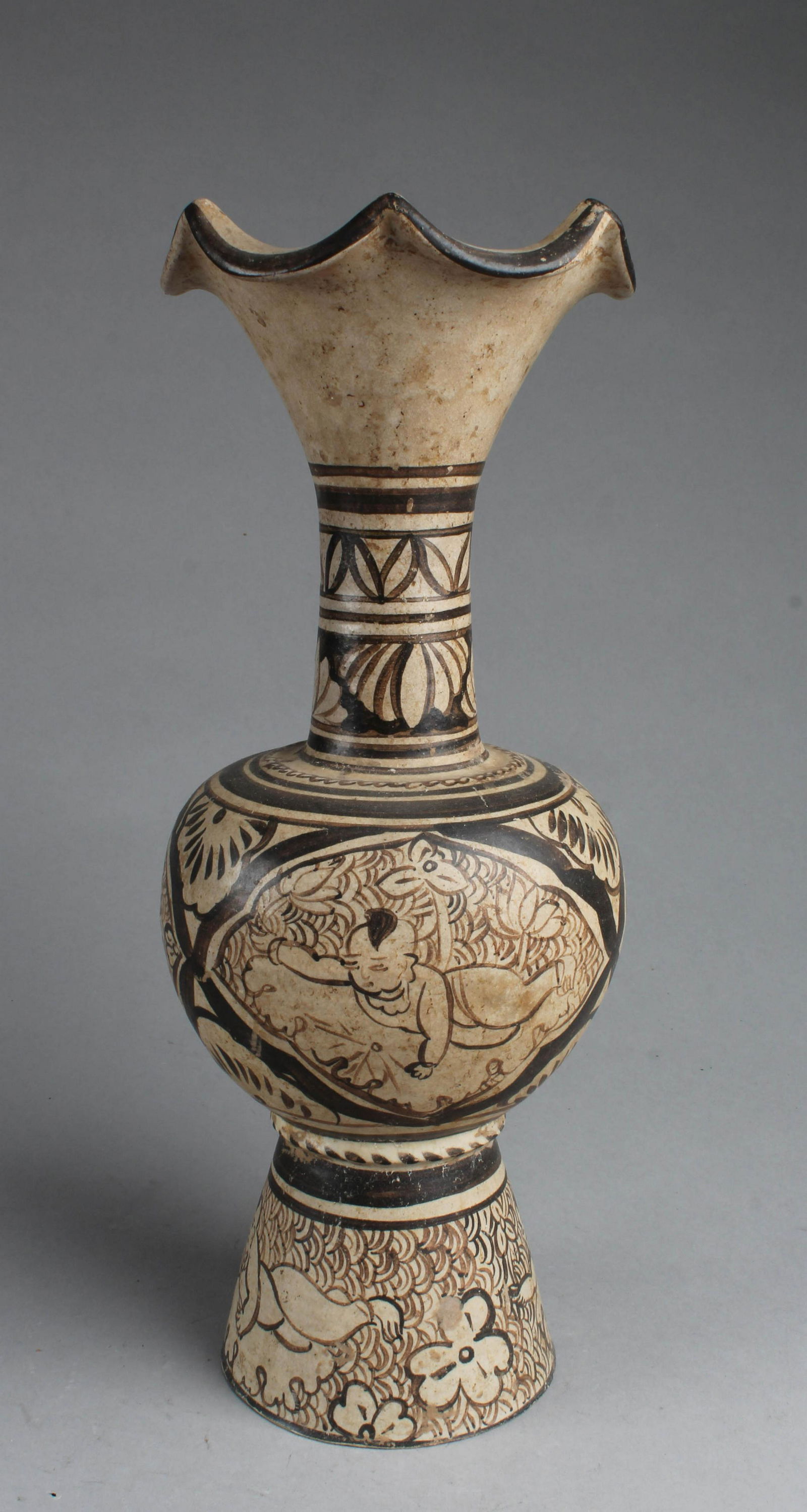 Chinese Cizhou Vase (1 of 4)