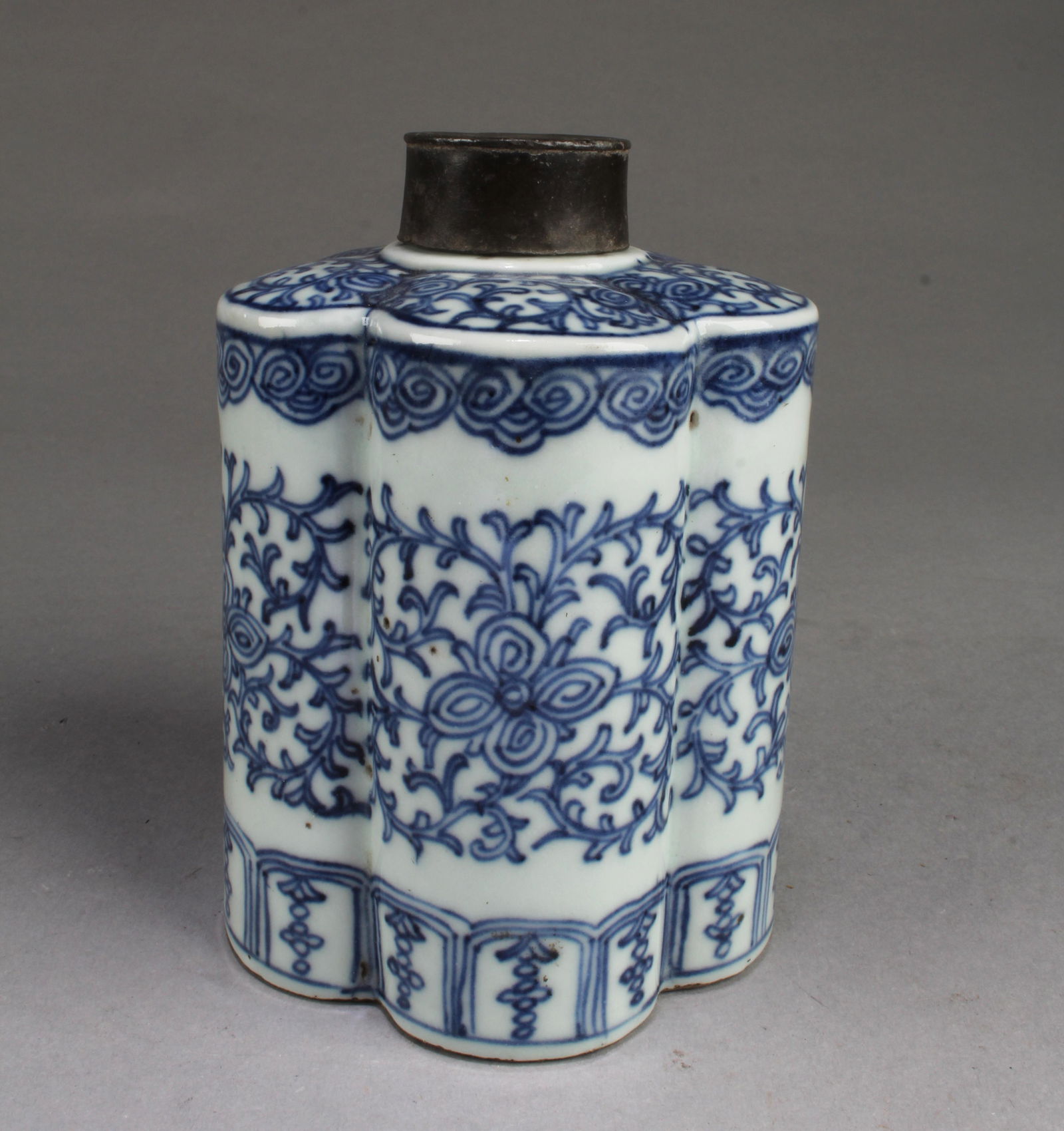 Chinese Blue & White Pentagon Shaped Container with (1 of 4)