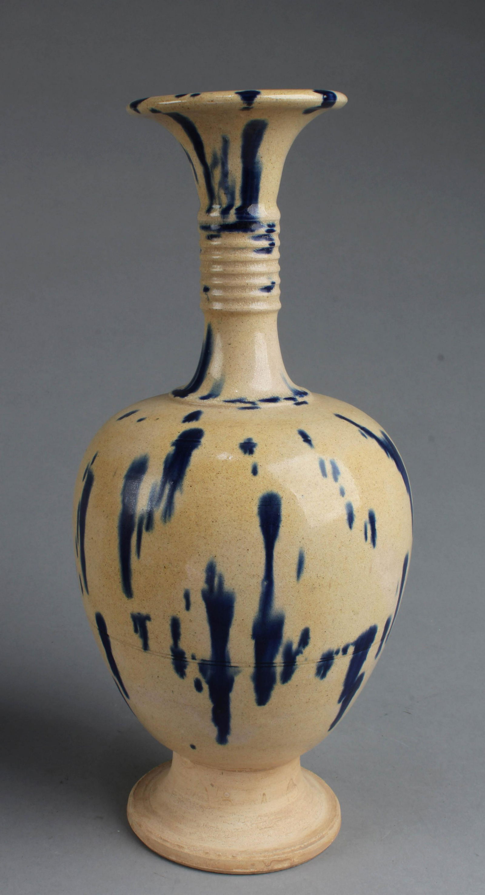 Chinese Pottery Vase (1 of 4)