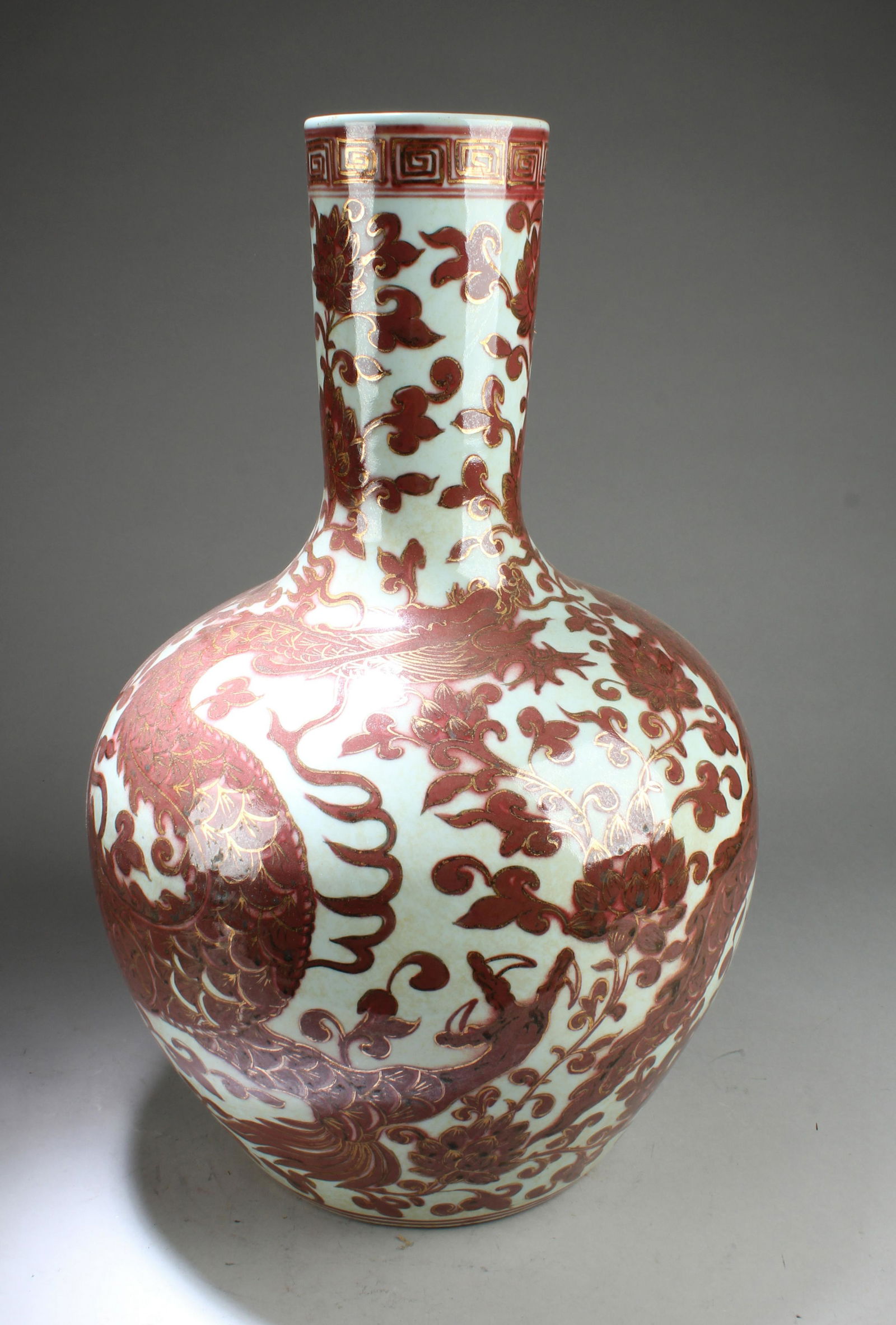 Chinese Porcelain Vase (1 of 3)