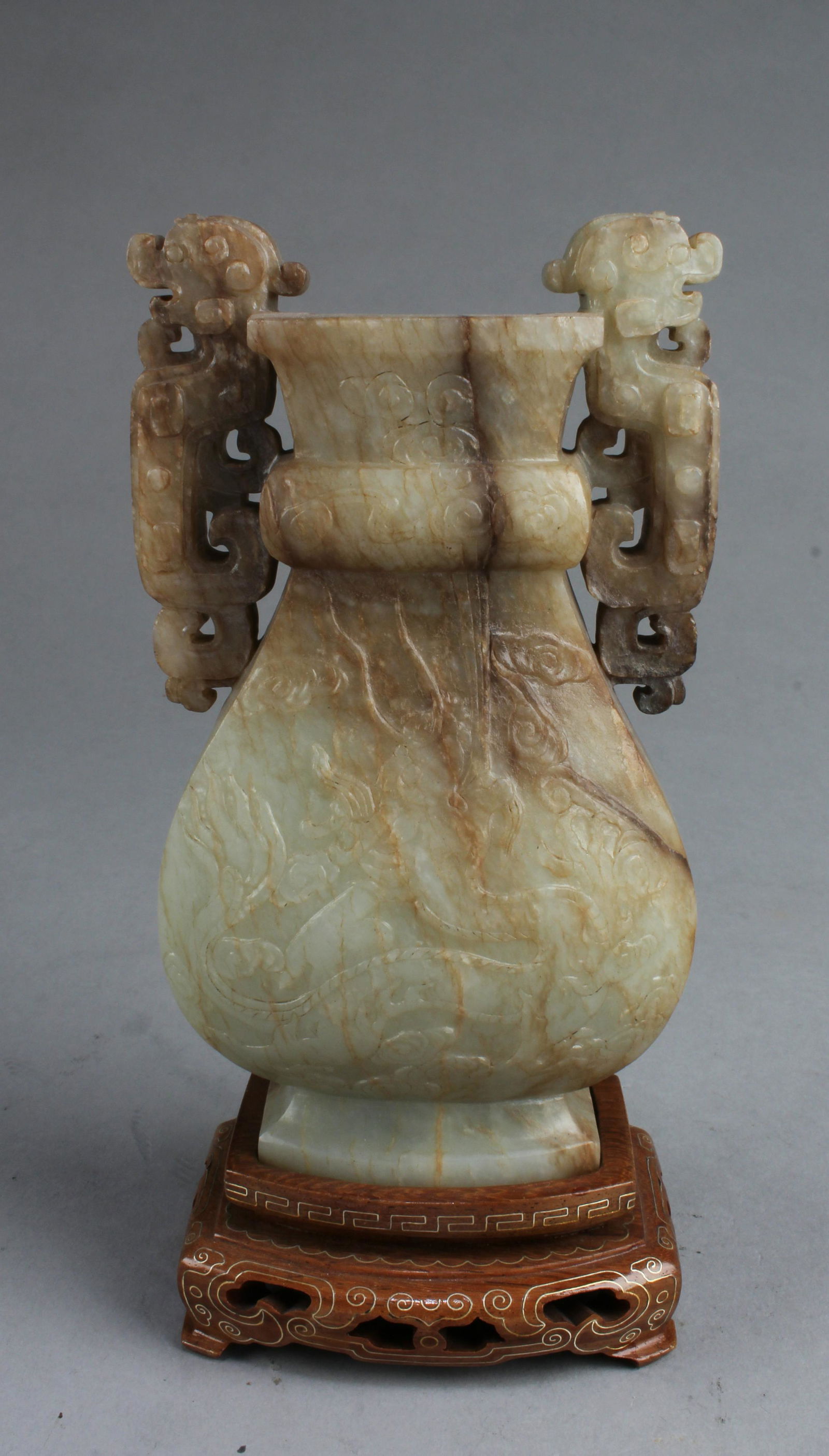 Chinese Jade Vase (1 of 4)