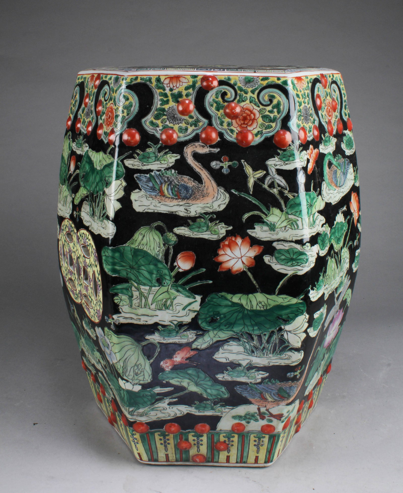 Chinese Famille Verte Garden Stool: Chinese Famille Verte Garden Stool. Height: 17.5"