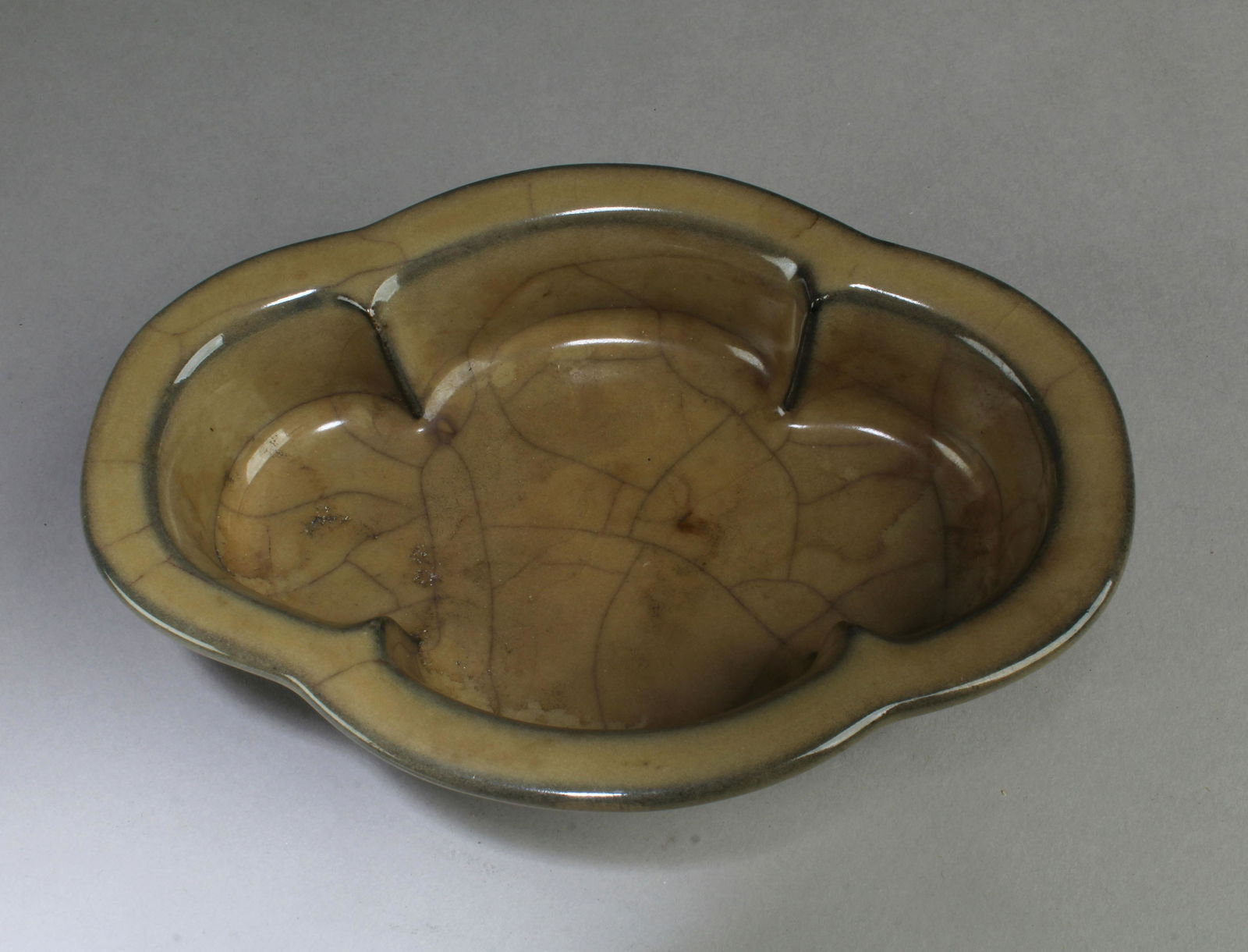 Chinese Oval-Shaped Crackleware Glazed Ink Washer (1 of 3)