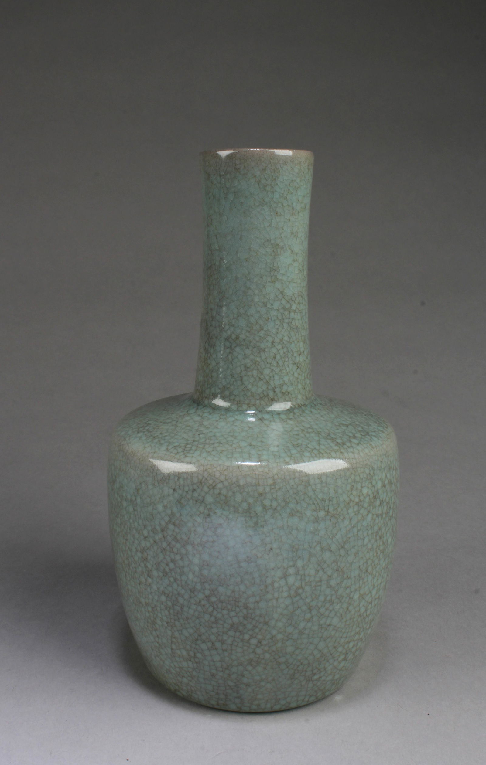Chinese Crackleware Glazed Vase (1 of 3)