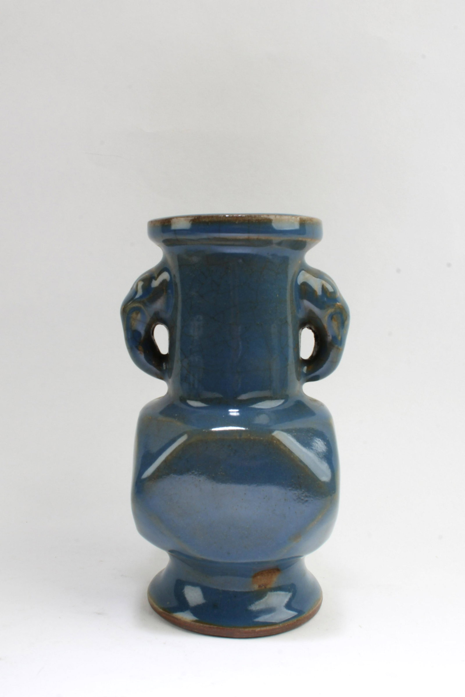 Chinese Porcelain Vase: Chinese Porcelain Vase, flanked by twin handles. Height: 6.9"