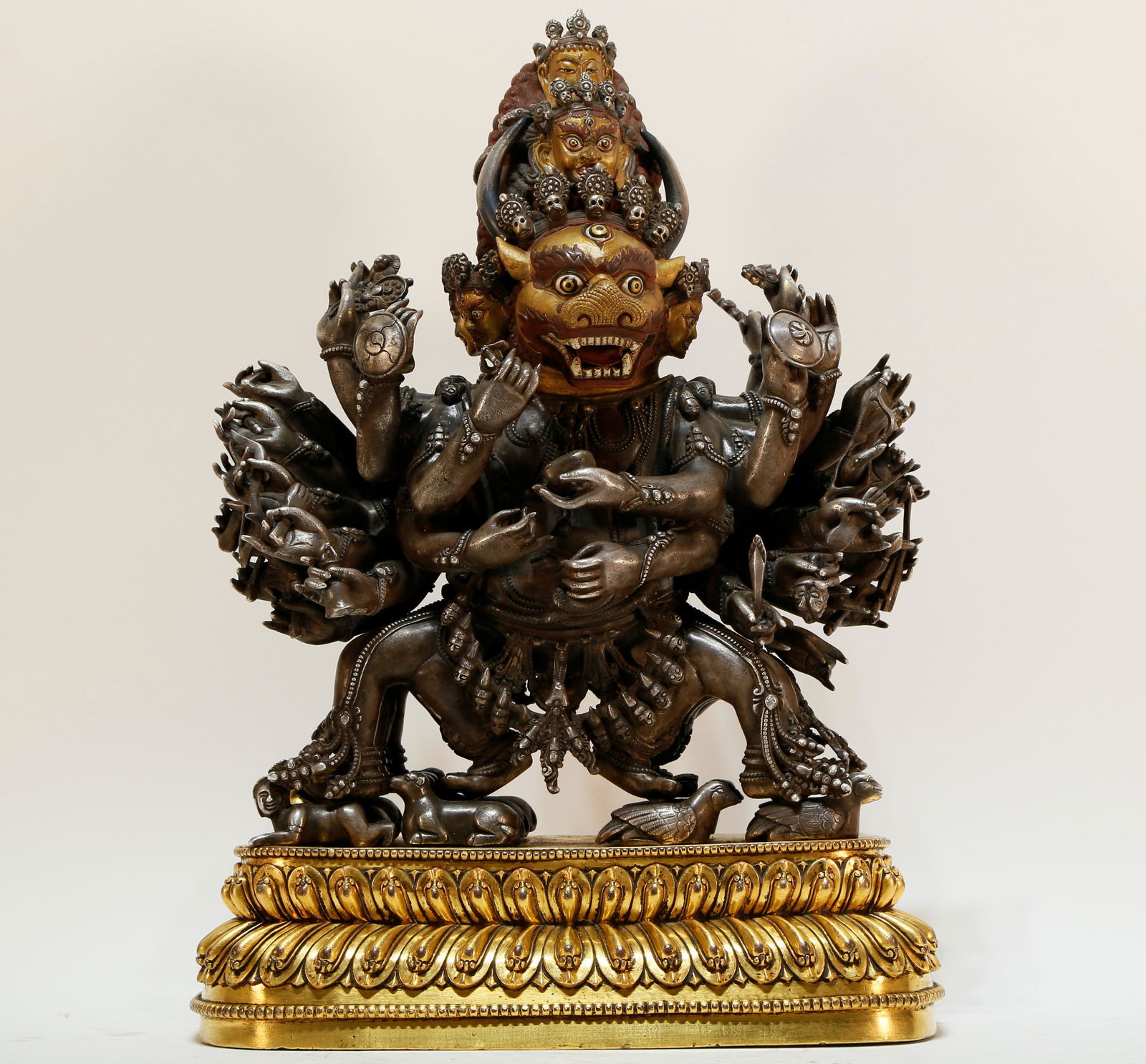 An Exquisite Gilt-Silver Vajra Warrior (1 of 9)