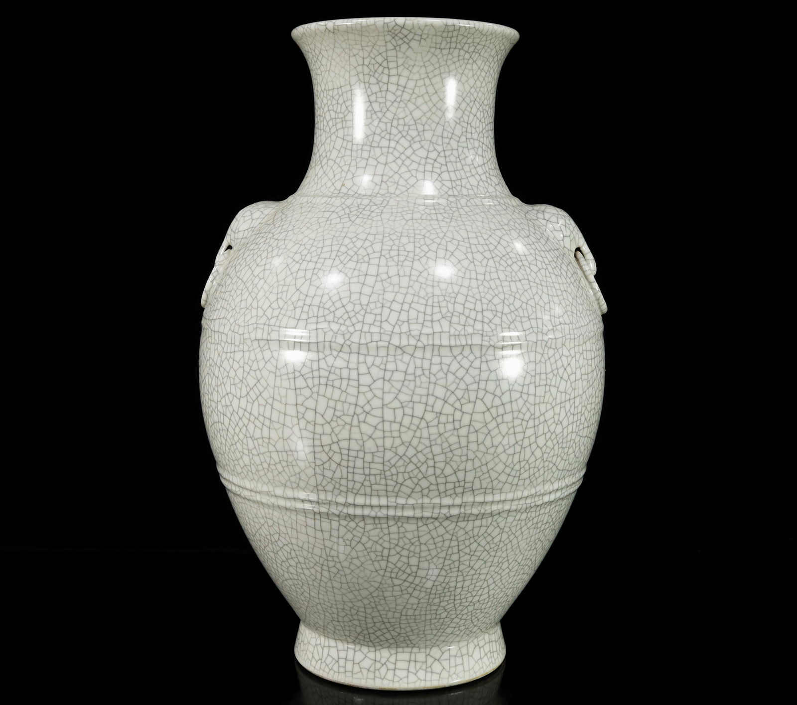 A Blue And White 'Flower' Cup (1 of 9)