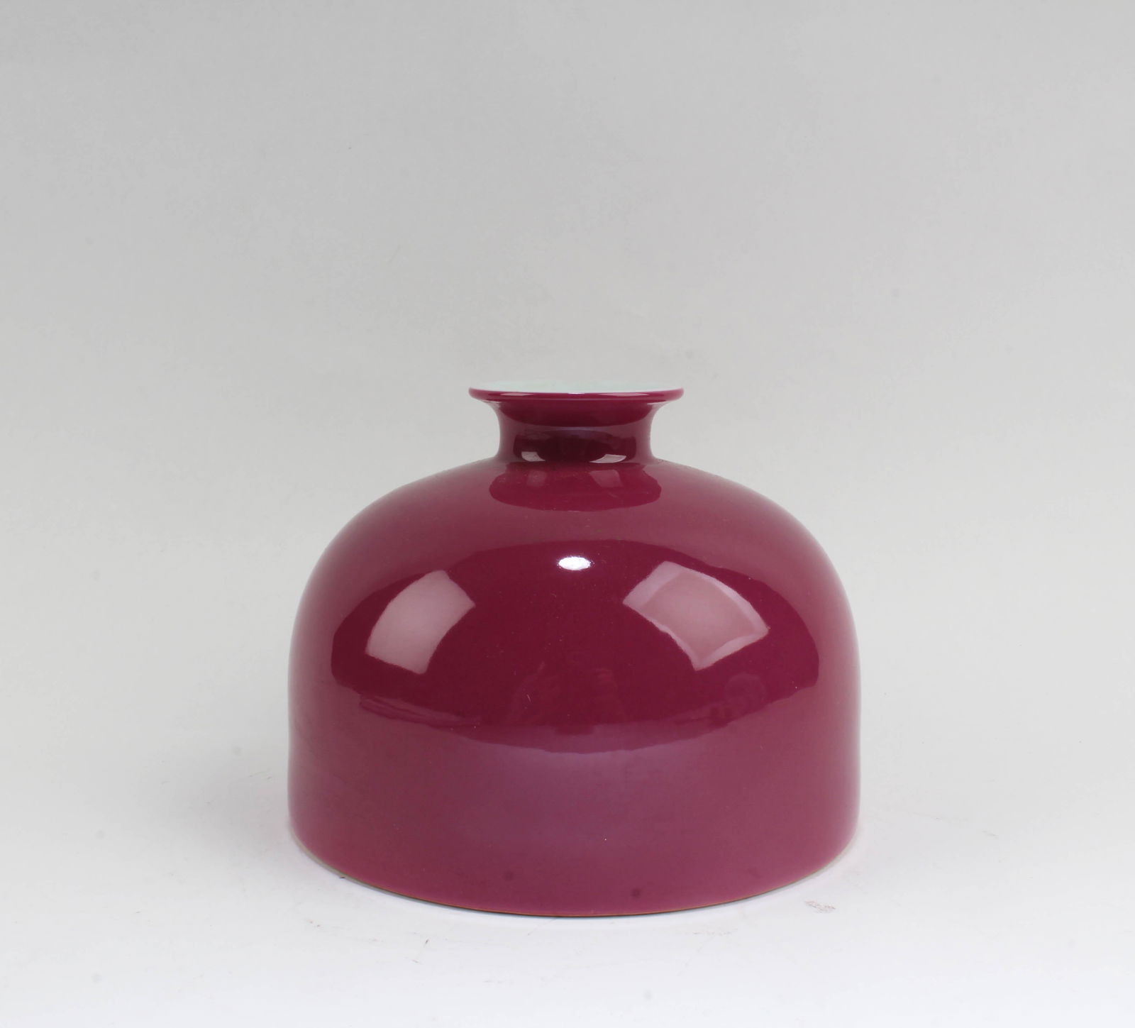 Chinese Porcelain Ornament (1 of 3)