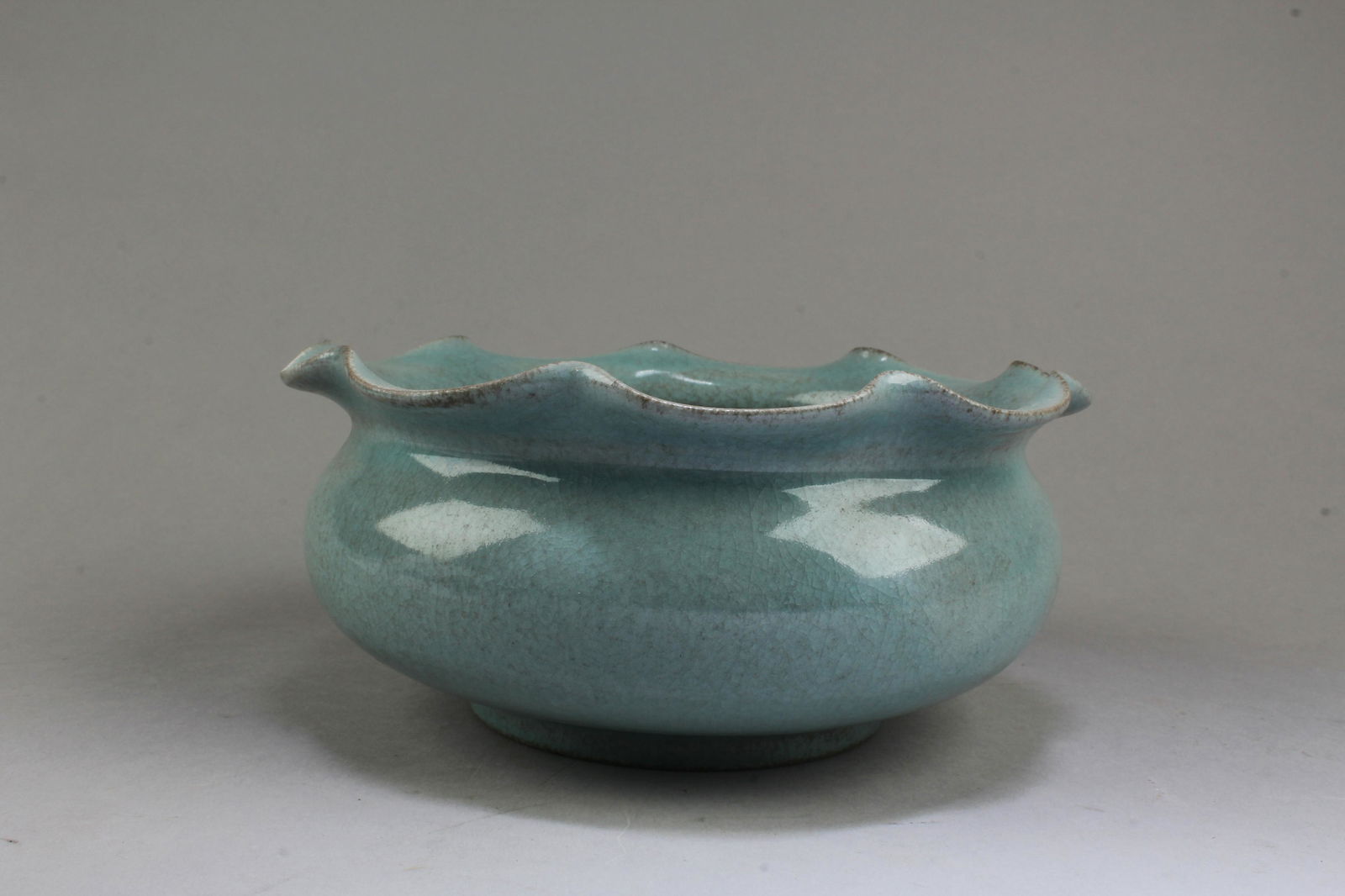 Chinese Ruyao Ink Washer (1 of 4)