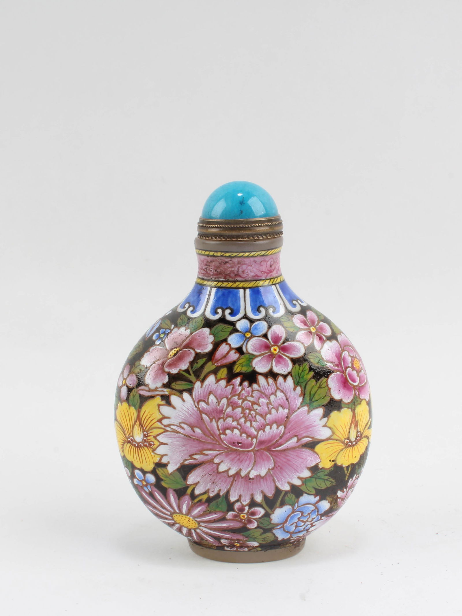 Chinese Peking Glass Snuff Bottle (1 of 6)