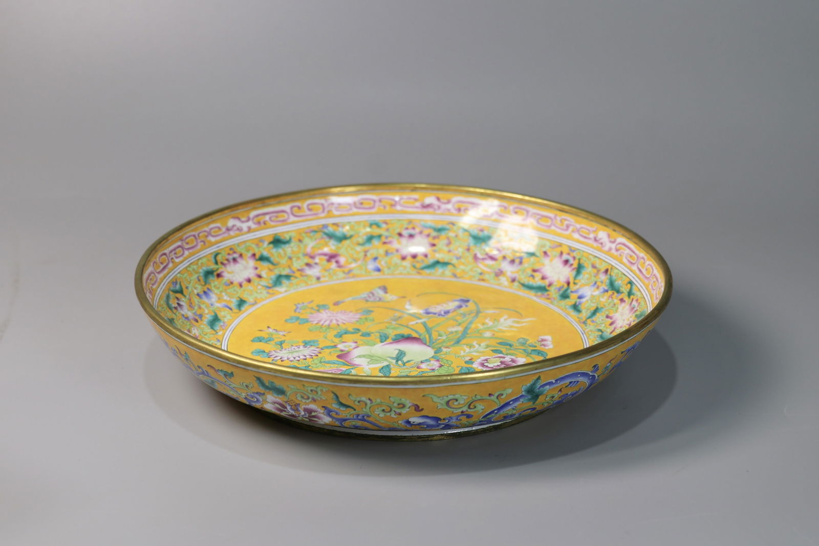 BRONZE ENAMEL SANDUO, PEACH CITRON CHRYSANTHEMUM PLATE (1 of 7)