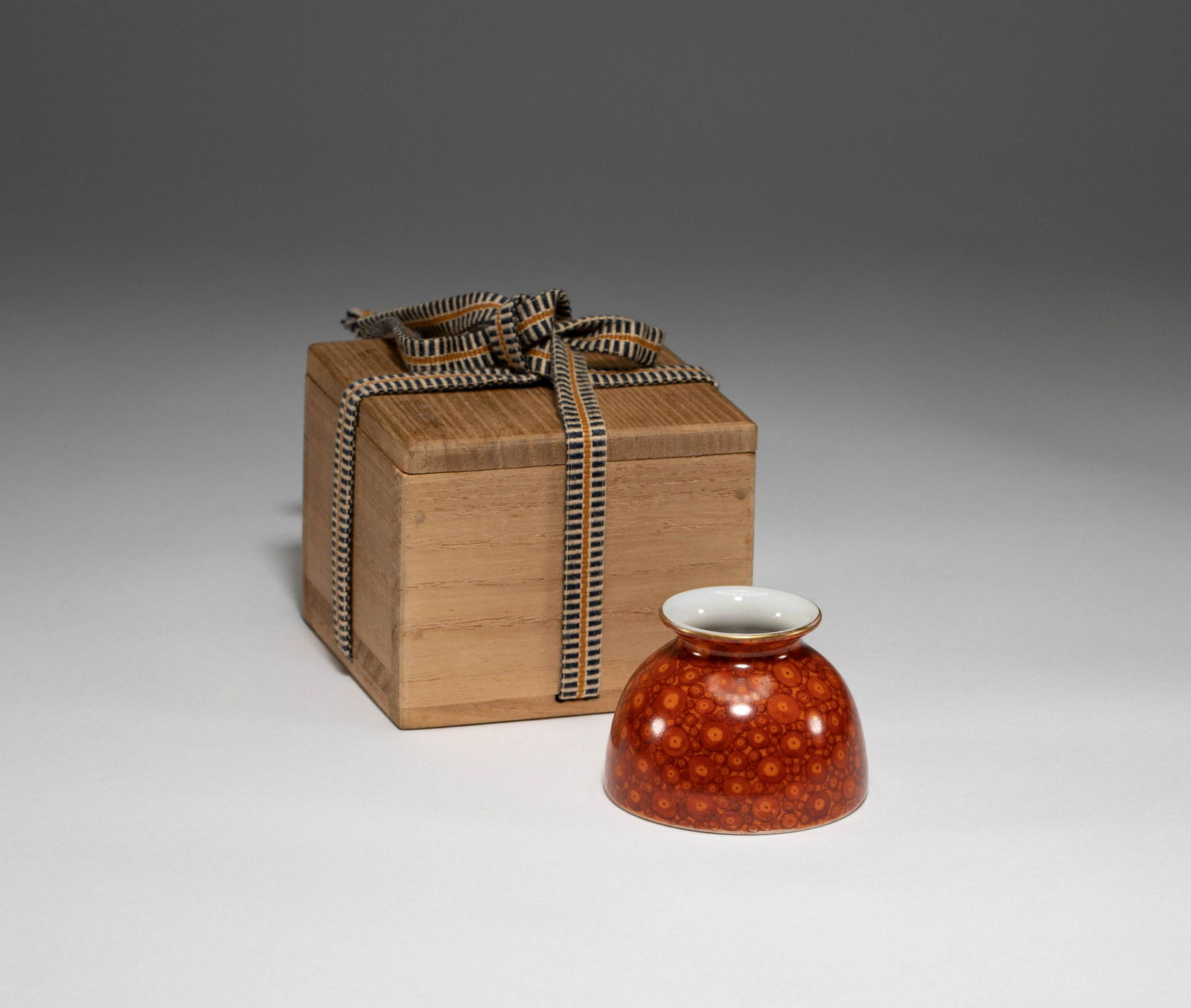 Qing: A Porcelain Water Droplet Cup with Box (1 of 7)