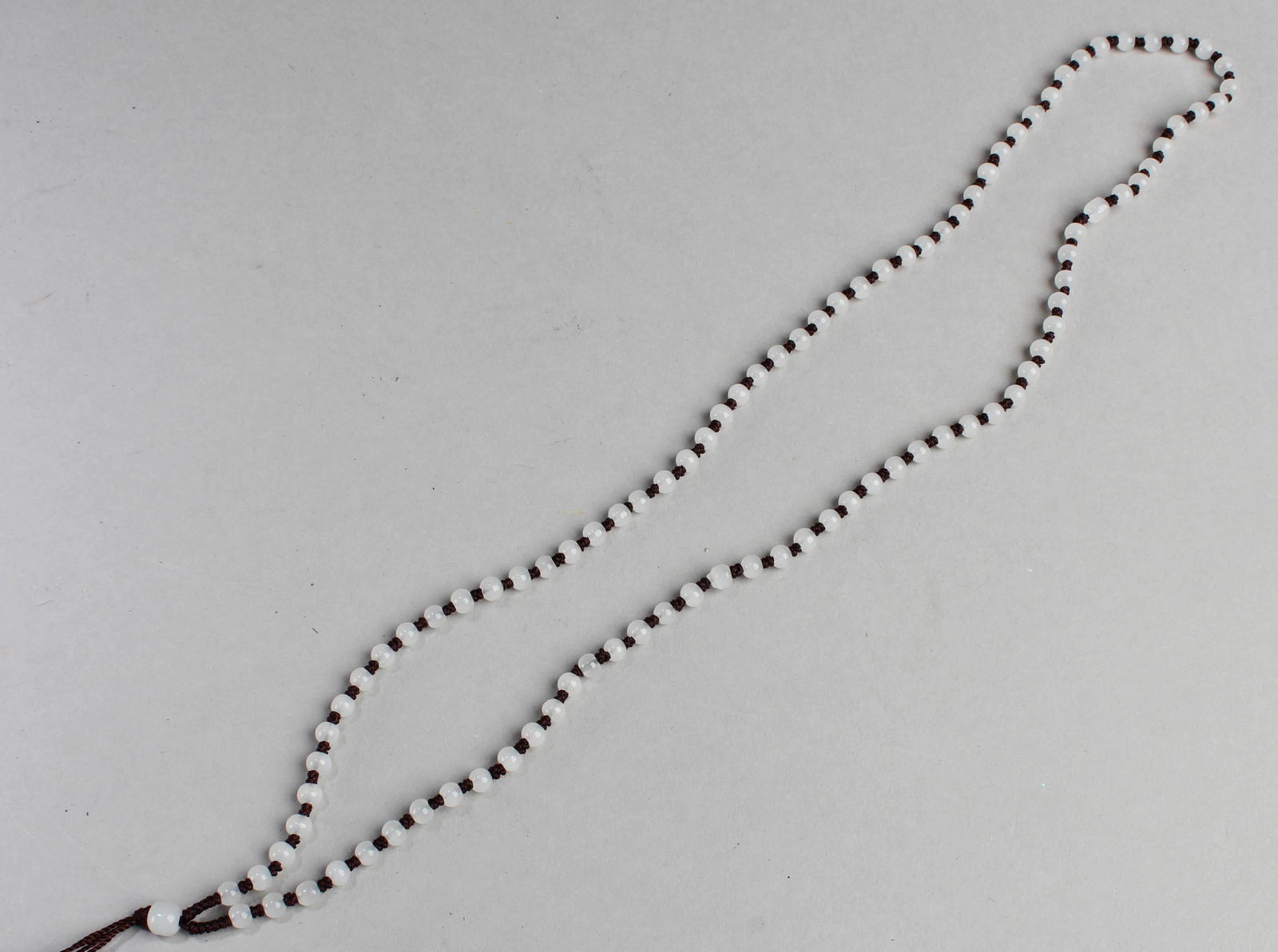 Chinese Jade Bead Necklace (1 of 2)