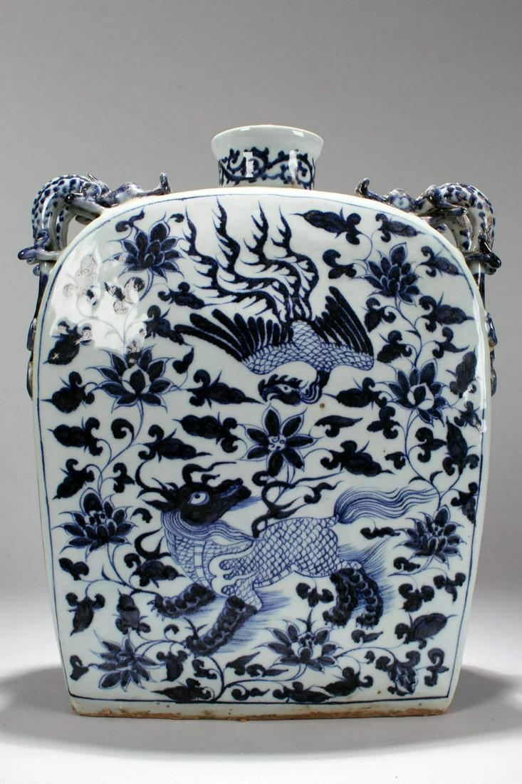 An Estate Chinese Duo-handled Blue and White Massive (1 of 6)