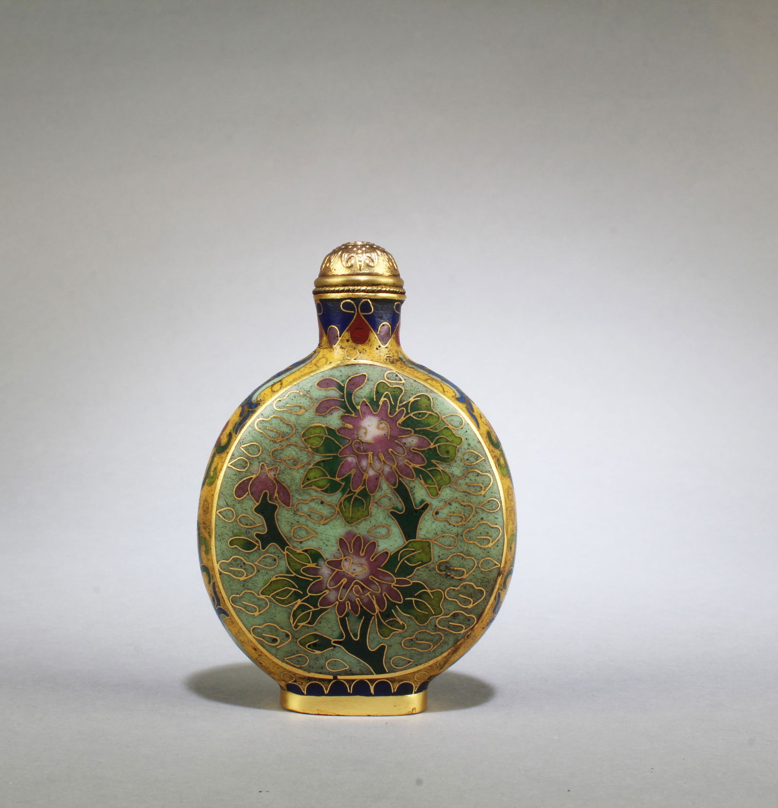 A Cloisonne Snuff bottle (1 of 6)