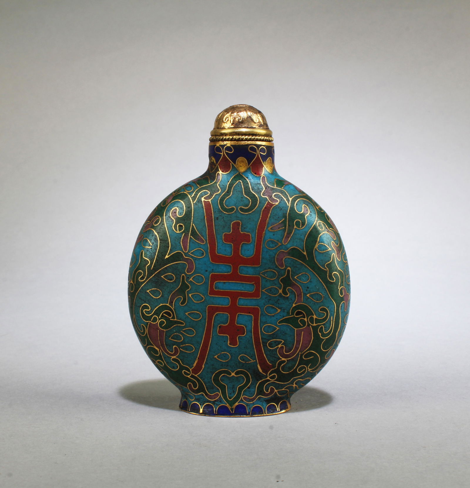 A Cloisonne Snuff bottle (0103) on Apr 16, 2022 Jumbo Auction House